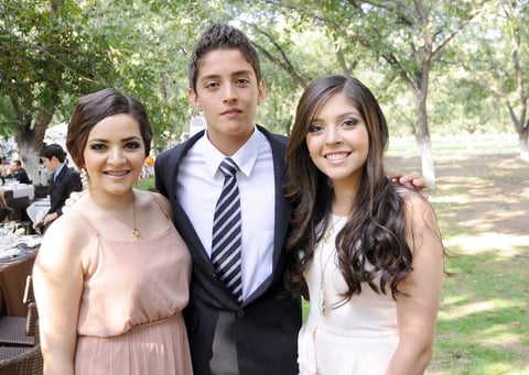 30102012 KARLA  y Carlos.