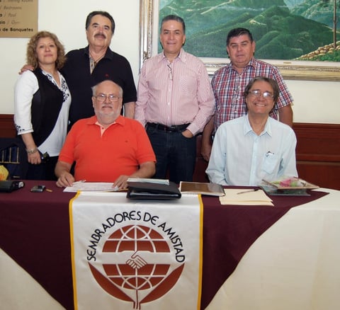 30102012 MARíA  Cristina de la Fuente, Tomás Palomino, Fermín Ramírez, Ricardo Giacoman, Gustavo Arrieta y Carlos Niño de Rivera.