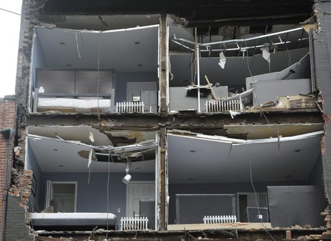 La región de Nueva York lucha por recuperar la normalidad tras la catástrofe que causó el paso de "Sandy", que ha dejado un reguero de caos.
