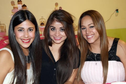 31102012 PAOLA , Anette y Martha.