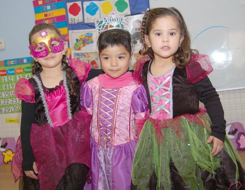 01112012 ANDREA , Karol e Ivanna.
