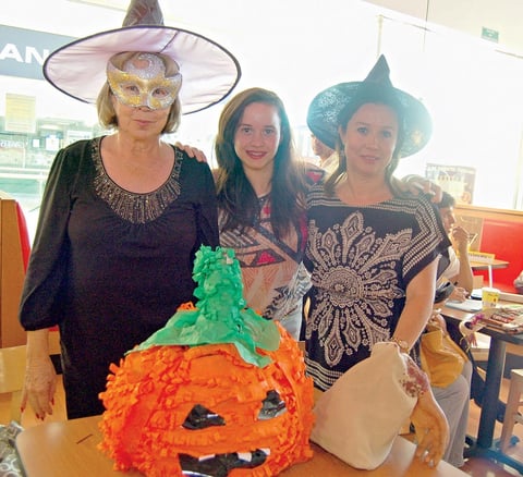 01112012 CRISTINA , Yael y Yael.