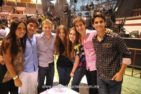 Katia, Carlos, Daniel, Bárbara, Ángela, Beto y Rodrigo.