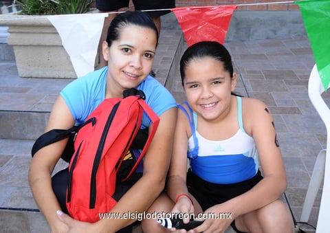 Selene Ávila y Ángela Ramírez.