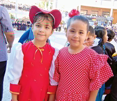 03112012 DANIA  y MarÃ­a Fernanda.
