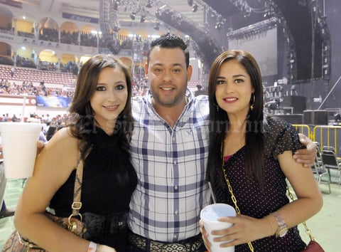 Misha Olmedo, Rodolfo Bustos y Sonia García.
