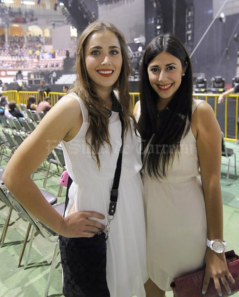 Andrea y Paola.