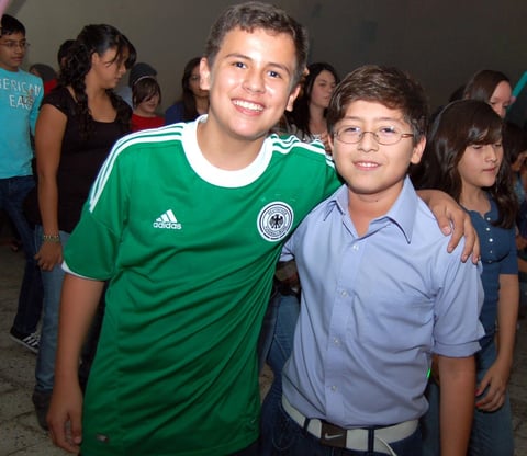 05112012 RODRIGO  y Diego.