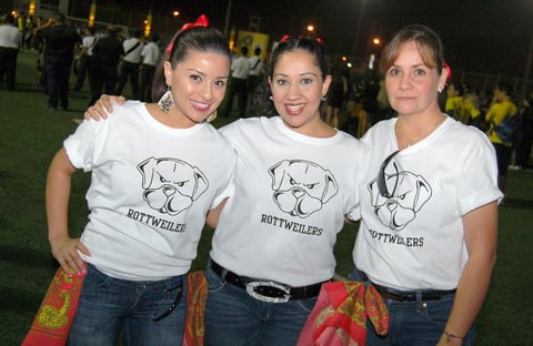 07112012 DANIELA,  Vanessa y Laura.