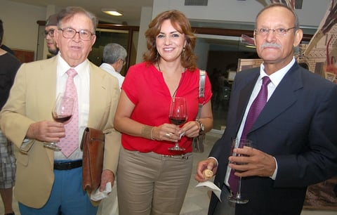 07112012 CULTURAL.  Antonio Monroy, Teresa Ochoa y José Arredondo.
