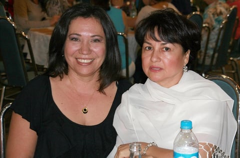 09112012 ELVA  Sánchez y Coco Hernández Retana.