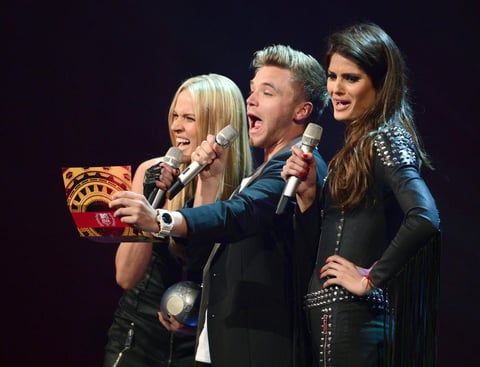 De los premios también fueron partícipes el actor Brett Davern, la modelo rusa Anne Vyalistsyna y la modelo brasileña Isabeli Fontana.