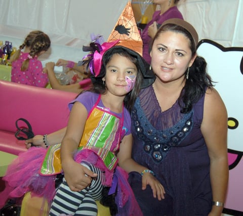 12112012 VALERIA  y Rosareli.