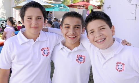 14112012 ÃLVARO , IvÃ¡n y Jerry.