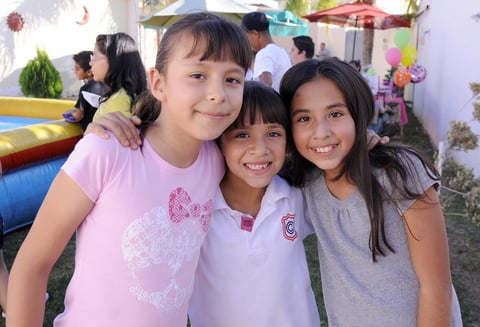 14112012 BLANCA , Marcela y Adria.