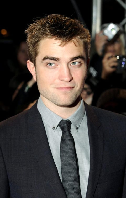 Pattinson causó la locura entre sus seguidores británicos que lo esperaban.
