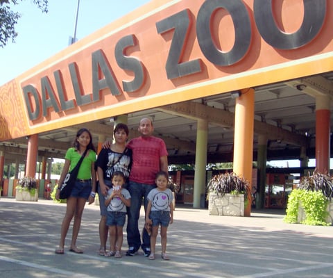 Familia Palacio Maldonado de vacaciones en Laredo, Tx.