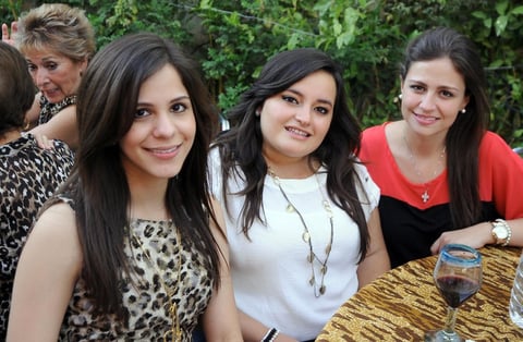 16112012 ANA  Cris, Mariana y Sofía.