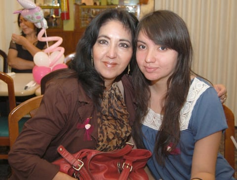 17112012 HORTENCIA  Sutaita y Lizeth López.