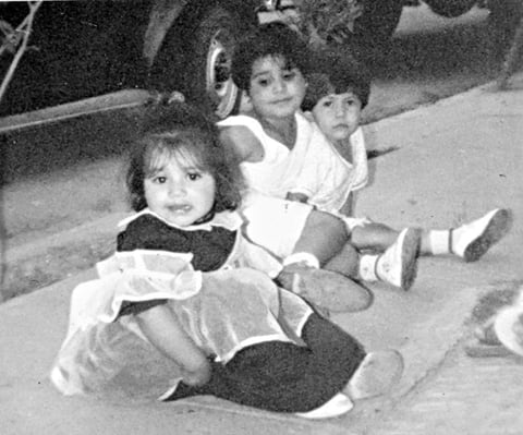 ARACELY y Alicia Puentes Marchand y Ángela Guardado Castro, hace varios años.