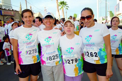 19112012 ARGENTINA,  Paty, Davis y Cindy.