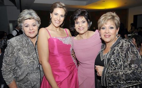 19112012 HERMANAS.  Chachis, Lula, Lucila y Rebeca.