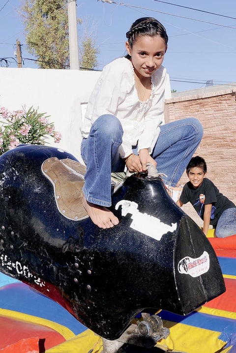 20112012 FESTEJO.   Maribel Jaidar y Rafael Paredes.