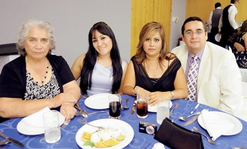 20112012 CARMEN  Quiñones, Carmen Miranda, Adriana Margarita y Juan Antonio Miranda.