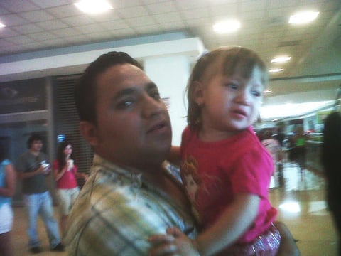 Gustavo Piña y su princesa Sharon Nicole