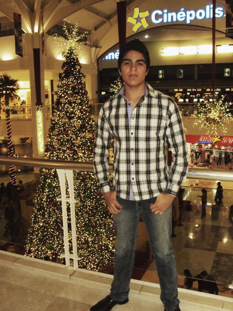 Victor Flores