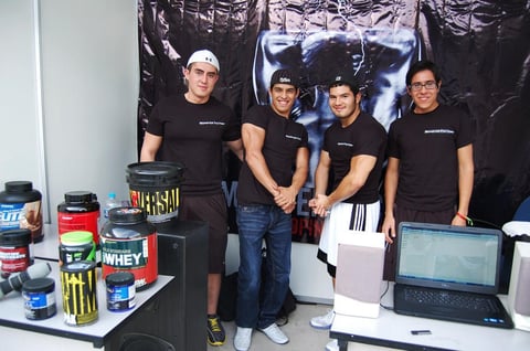 28112012 FERIA EMPRENDEDOR.  Javier, Kevin Maya, Edmundo Cortinas y Emilio Beltrán.
