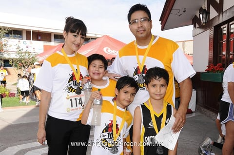 23112012 CARRERA FAMILIAR.  Familia Castillo Aranda.