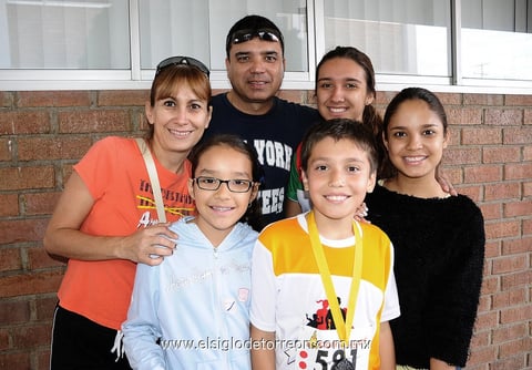 23112012 CARRERA ATLÃ©TICA.  Familia Tolentino LuÃ©vanos.