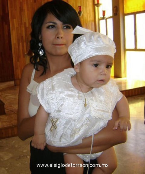 22112012 Jacobo Huízar con la exintegrante de Kabah, Federica.