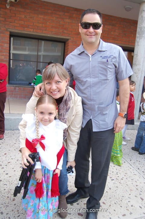 24112012 JOSEFINA , Vero y Jorge.