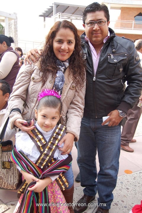 24112012 MARÃ­A REGINA , Jackie y Jaime.