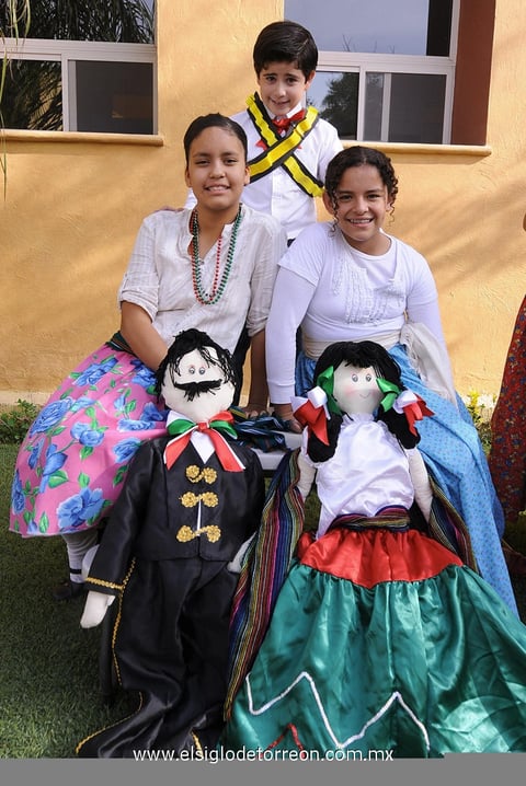 24112012 CARLOS , Aracely y Celine.
