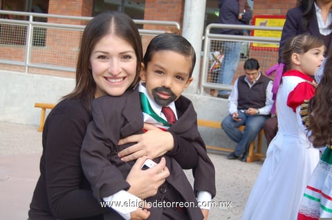 22112012 PALOMA  y Ricky.