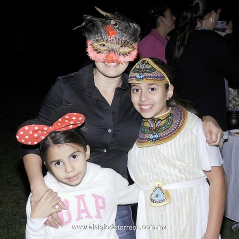 16112012 Ricky, Renata, Pau, Luly, Roger, Vale y AndrÃ©s. Natalia y Paulina. Valentina, AngÃ©lica y Renata. Ã“scar, Oscarito y Cristina.