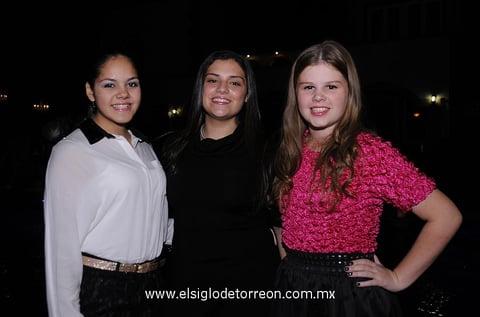 21112012 ARANZA , Ana y Mari Carmen.