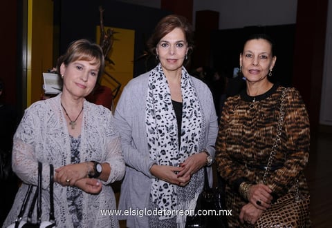 24112012 PATRICIA , Bertha y Chenis.