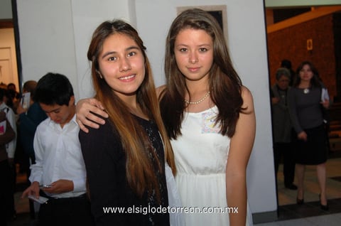 30112012 VALENTINA  y Karla.