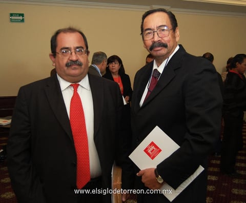 26112012 GUMARO  Tonche y Luis Martín Tavárez.