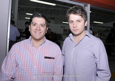 16112012 Alejandro y Rodolfo. Gaby y Ricardo. Raymundo y Gustavo. Pablo, Blanca y Francisco.