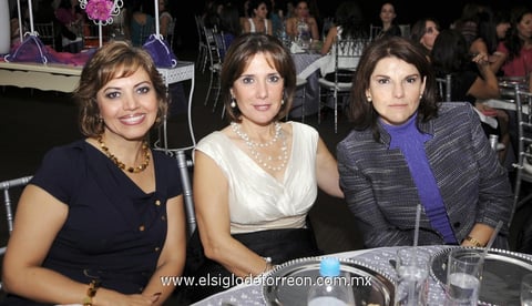 16112012 BÃ¡rbara, Karmina y Katia.  Leslie y Lorena.  Vero, Marcela y Minita.  Aracely, Luisa, Daniela y Mariel.  Nury, Gaby y Sandra.  Marcela y Marlene.