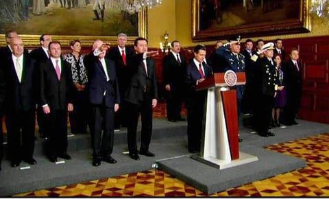 “De conformidad con el Artículo 83 constitucional hoy comienzo a ejercer el honroso cargo de Presidente de los Estados Unidos Mexicanos”, dijo el mandatario. Aseguró que terminó “una transición gubernamental ordenada, legal y transparente”.