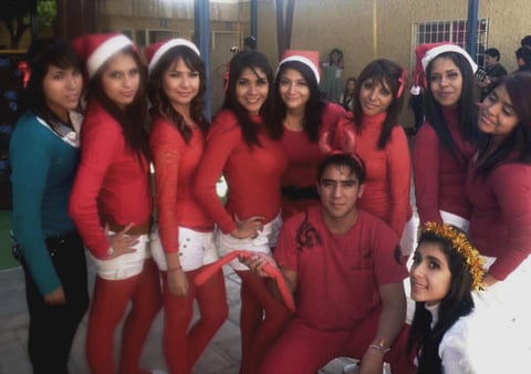 Alumnos del Colegio Español en la posada de la Casa Hogar del Padre Manuelito