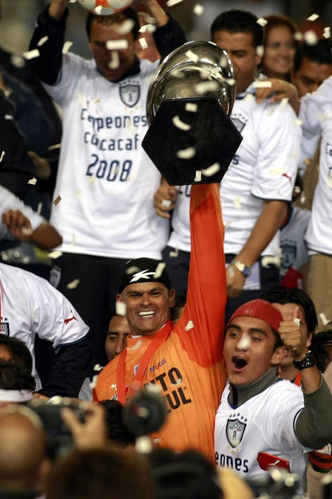 En el plano internacional también brilló con los Tuzos como el equipo predominante en el área de Concacaf al conquistar la Copa de Campeones de la Concacaf 2002, 2007, 2008 y 2010, así como la Copa Sudamericana 2006.
