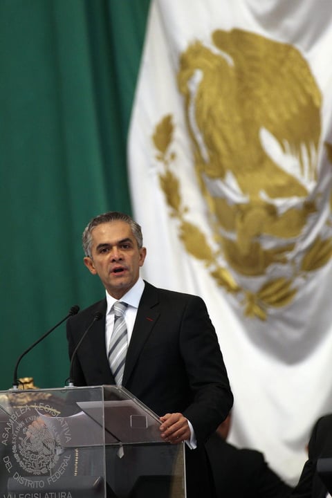 En su mensaje, de 22 minutos, Mancera prometió extender la red de infraestructura de la capital mexicana, ampliar los derechos de sus ciudadanos y aplicar un "mejoramiento constante de la política social".