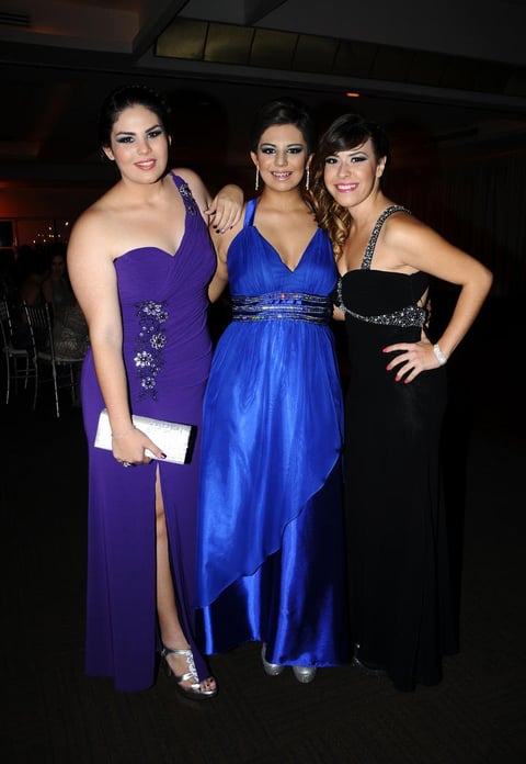 09122012 EN RECEPCIÓN NUPCIAL.  Andrea, Anna Paola y Antonela Alcázar.